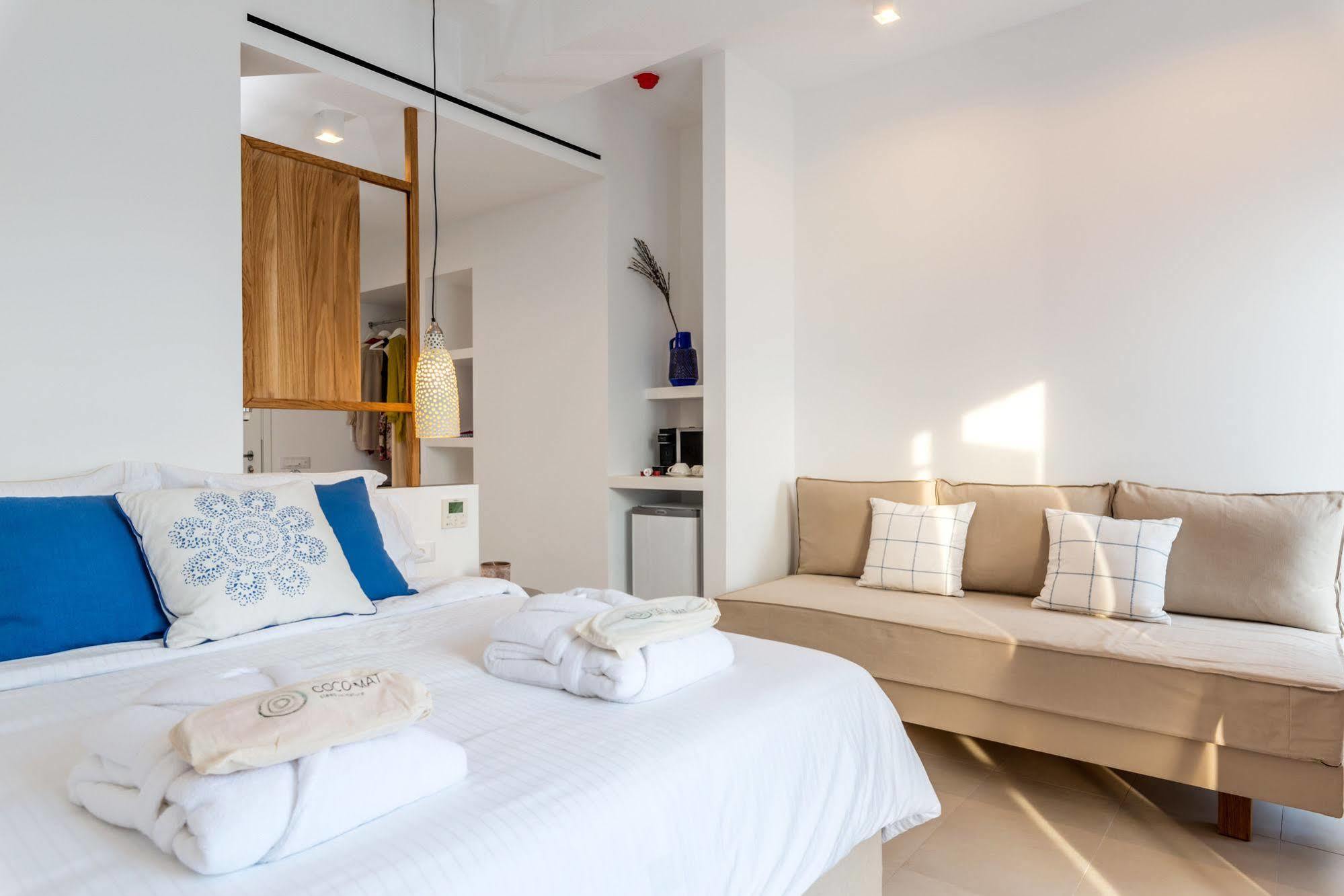 บลูโทเปีย สวีท Bed & Breakfast Mykonos Town ภายนอก รูปภาพ